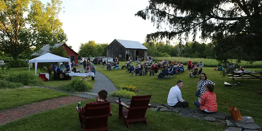 robert frost stone house band event