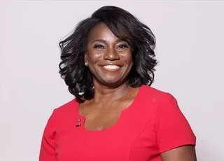 Image of Jennifer Mieres